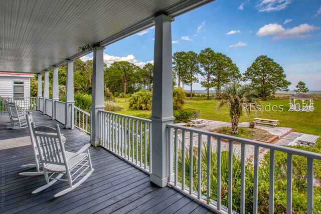 55 Fuskie Ln, Daufuskie Island, SC 29915