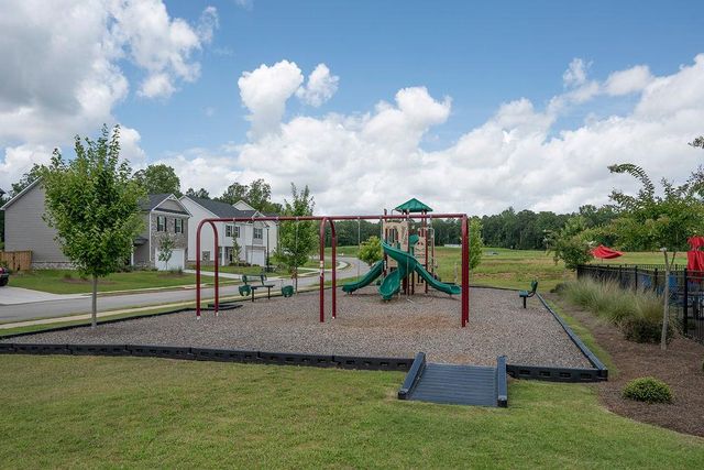 206 Aster Avenue, Locust Grove, GA 30248