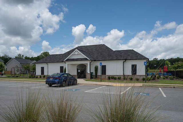 206 Aster Avenue, Locust Grove, GA 30248