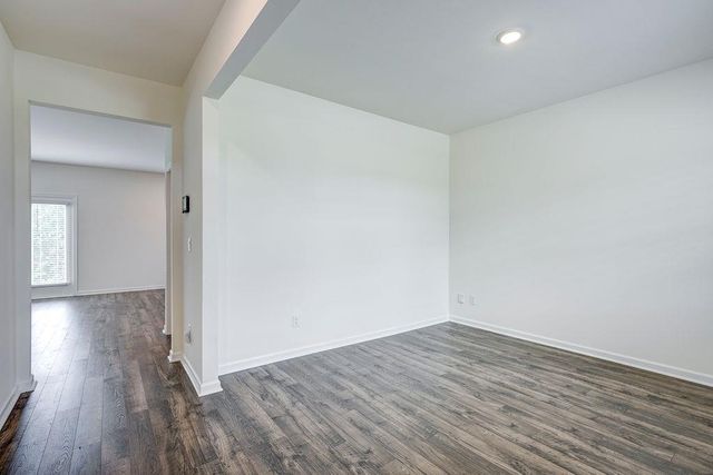 206 Aster Avenue, Locust Grove, GA 30248