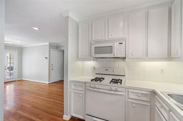 1801 Lexington Street, Houston, TX 77098