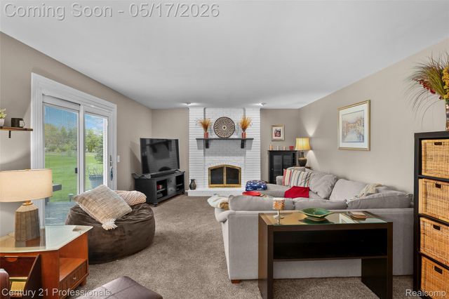 25979 Petros Boulevard, Novi, MI 48375