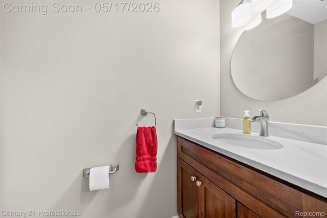 25979 Petros Boulevard, Novi, MI 48375