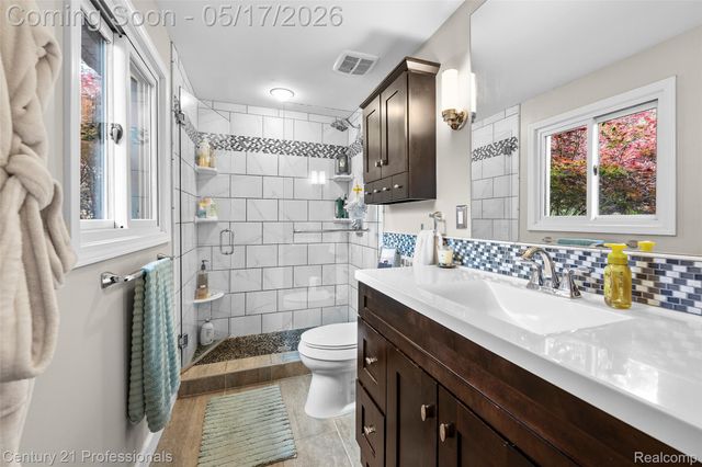 25979 Petros Boulevard, Novi, MI 48375