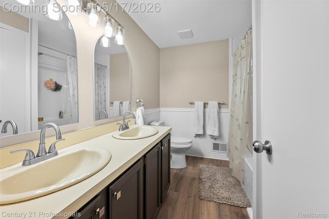 25979 Petros Boulevard, Novi, MI 48375