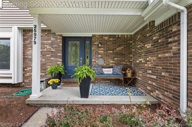 25979 Petros Boulevard, Novi, MI 48375