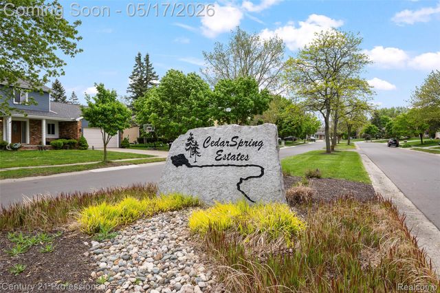 25979 Petros Boulevard, Novi, MI 48375