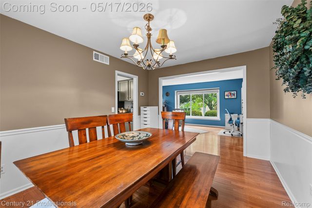 25979 Petros Boulevard, Novi, MI 48375