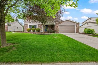 25979 Petros Boulevard, Novi, MI 48375