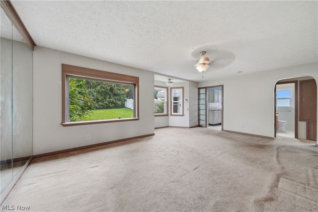 155 Hawk Avenue, Akron, OH 44312