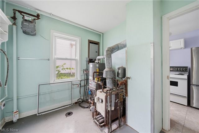 155 Hawk Avenue, Akron, OH 44312