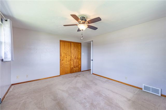 156 Mclaughlin Dr, New Kensington, PA 15068