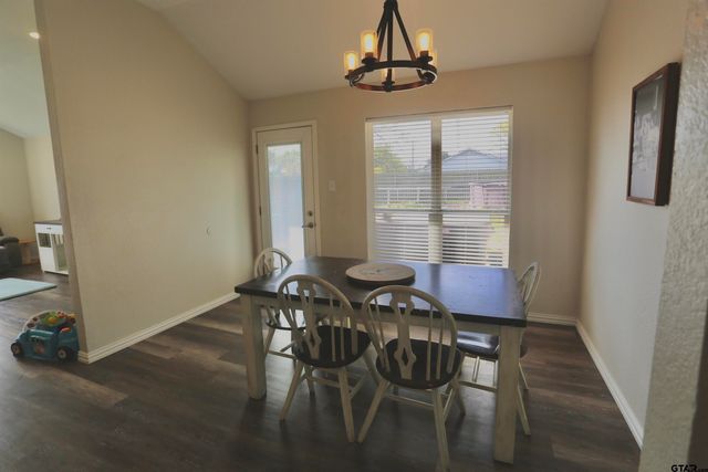 17361 Cory Ray, Lindale, TX 75771