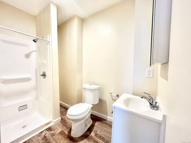 135 West Main Street 3F, Waterbury, CT 06702