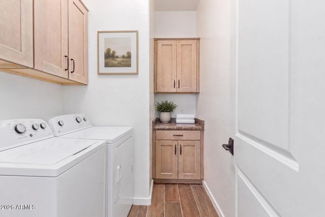 5719 E SAYAN Street, Mesa, AZ 85215