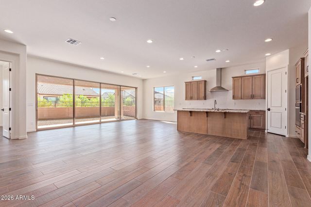 5719 E SAYAN Street, Mesa, AZ 85215