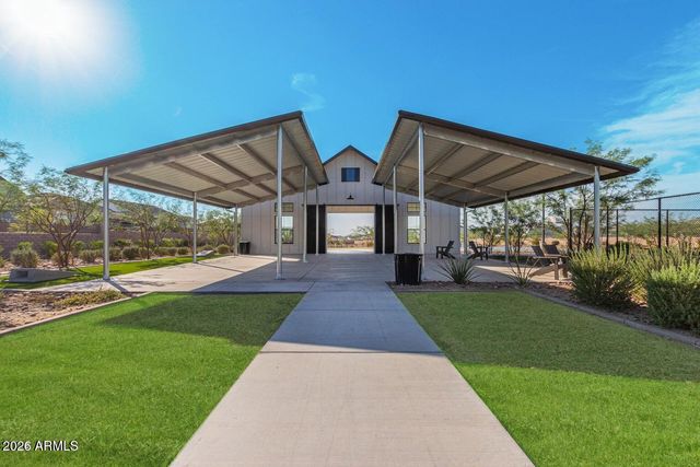 5719 E SAYAN Street, Mesa, AZ 85215
