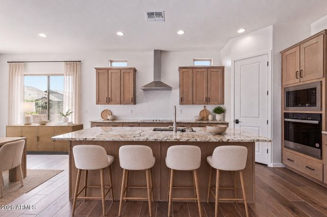 5719 E SAYAN Street, Mesa, AZ 85215