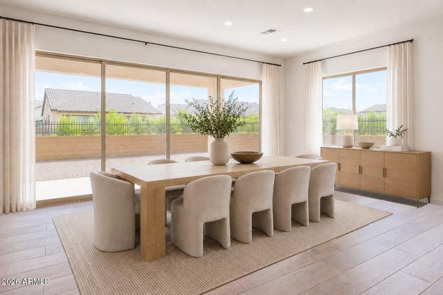 5719 E SAYAN Street, Mesa, AZ 85215