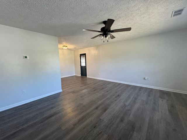 44 Cheyenne Drive, Russell Springs, KY 42642