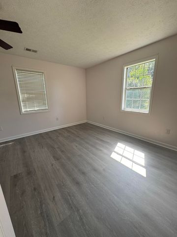 44 Cheyenne Drive, Russell Springs, KY 42642