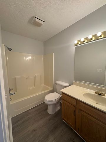 44 Cheyenne Drive, Russell Springs, KY 42642