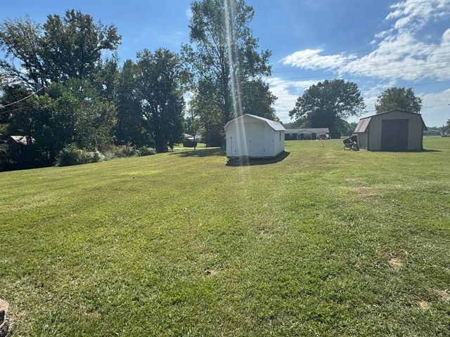 44 Cheyenne Drive, Russell Springs, KY 42642