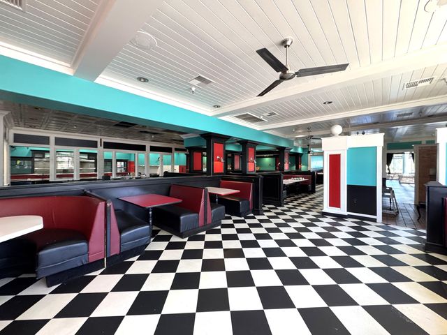 1987 Hilltop Drive, Redding, CA 96002