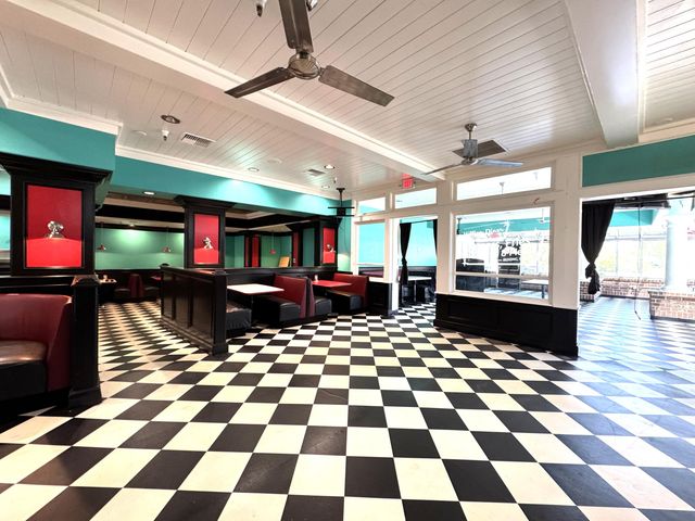 1987 Hilltop Drive, Redding, CA 96002