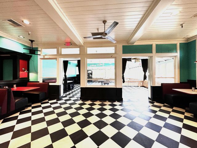 1987 Hilltop Drive, Redding, CA 96002