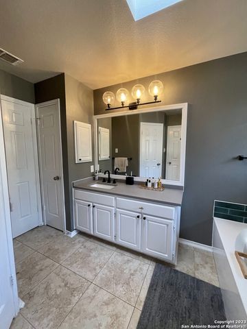 29608 TERRA VIS, Fair Oaks Ranch, TX 78015