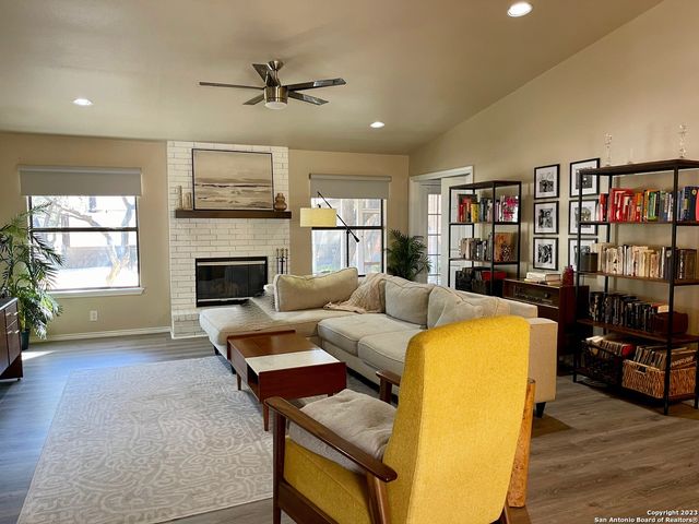 29608 TERRA VIS, Fair Oaks Ranch, TX 78015