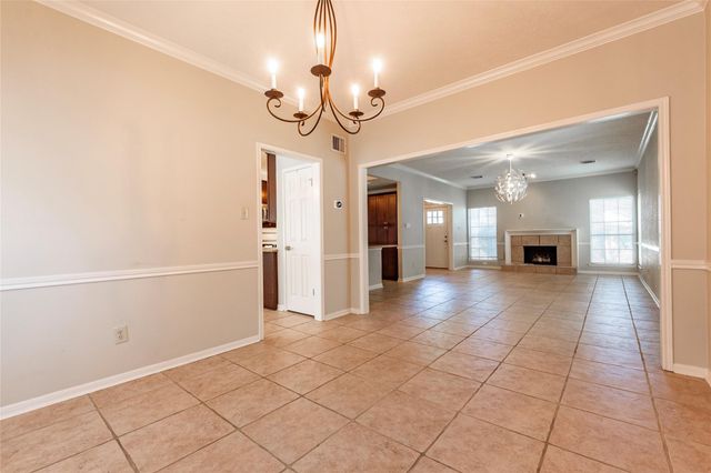1227 Mabry Mill Road, Houston, TX 77062