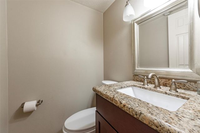 1227 Mabry Mill Road, Houston, TX 77062