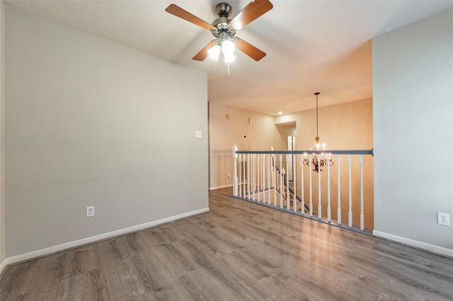 1227 Mabry Mill Road, Houston, TX 77062