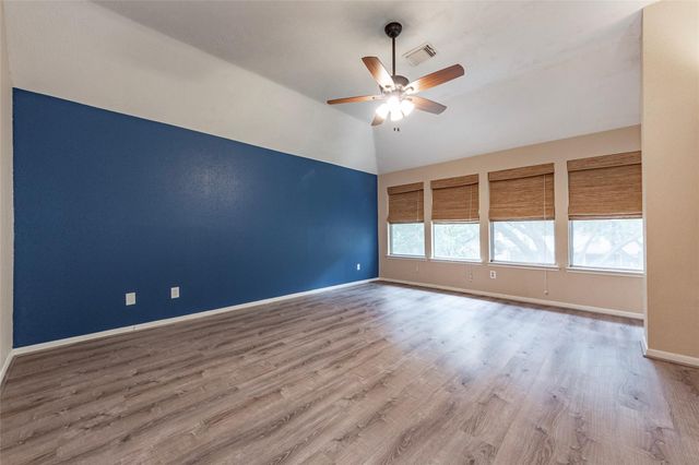 1227 Mabry Mill Road, Houston, TX 77062