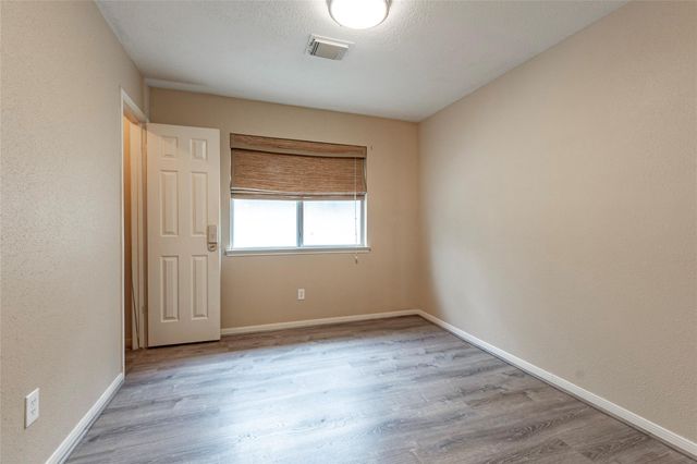 1227 Mabry Mill Road, Houston, TX 77062