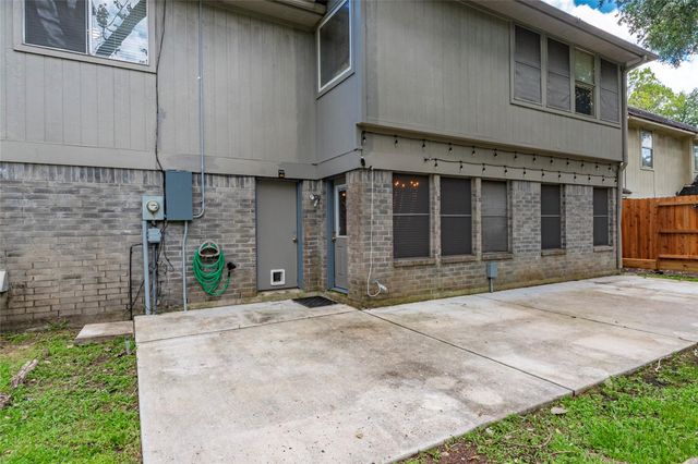 1227 Mabry Mill Road, Houston, TX 77062
