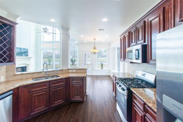 3703 Windmill Links Drive, Richmond, TX 77407