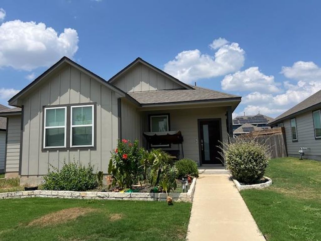 206 Doc Johns DR, Hutto, TX 78634