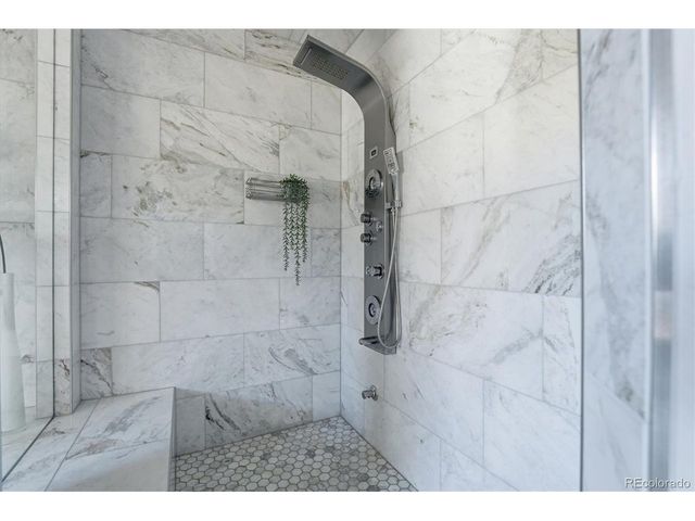 5181 Preserve Pkwy N, Greenwood Village, CO 80121