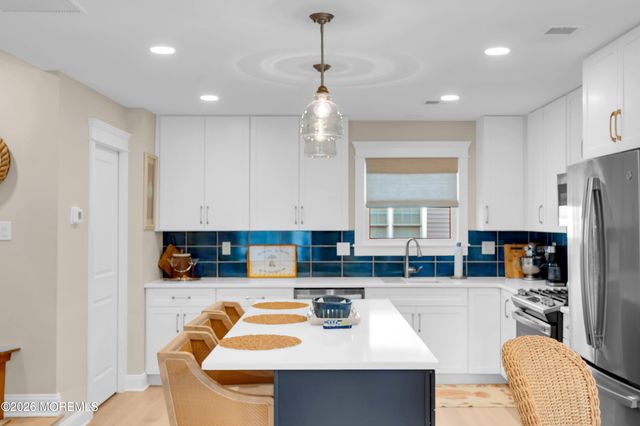 27 Shell Road 143, Mantoloking, NJ 08738