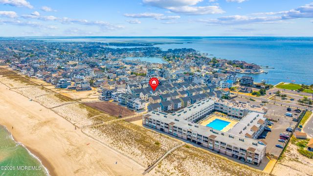 27 Shell Road 143, Mantoloking, NJ 08738