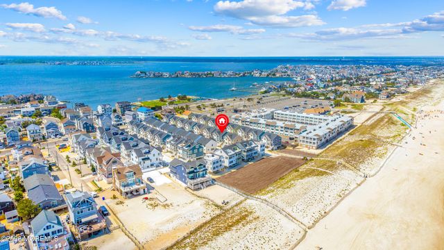27 Shell Road 143, Mantoloking, NJ 08738
