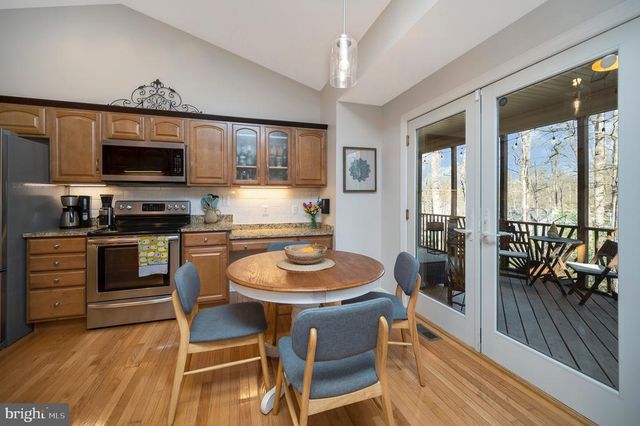 101 OAK CT, Locust Grove, VA 22508