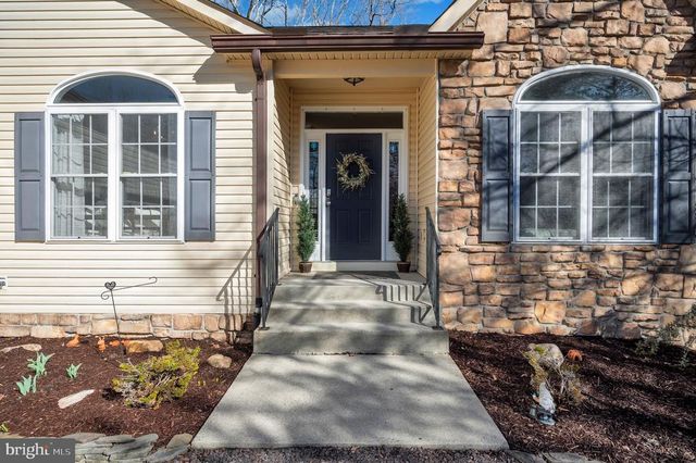 101 OAK CT, Locust Grove, VA 22508