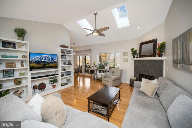 101 OAK CT, Locust Grove, VA 22508