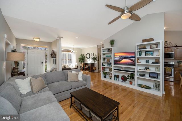 101 OAK CT, Locust Grove, VA 22508