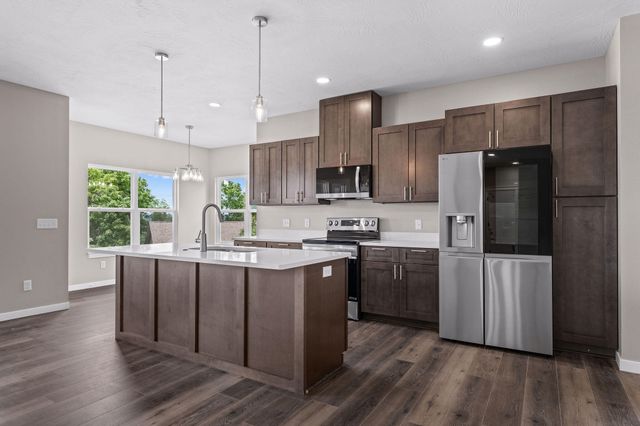 157 S Shining Mountain Drive, Cape Fair, MO 65624