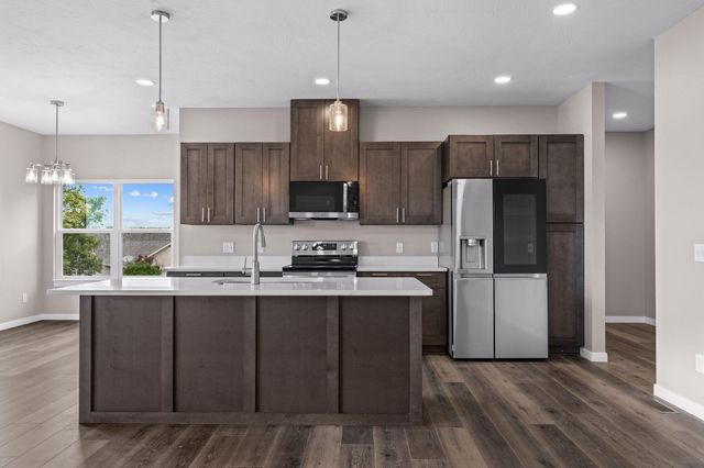 157 S Shining Mountain Drive, Cape Fair, MO 65624